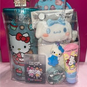 Hello Kitty Gift Set with Accessories